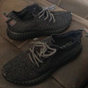 Brand new never worn yeezy pirate black